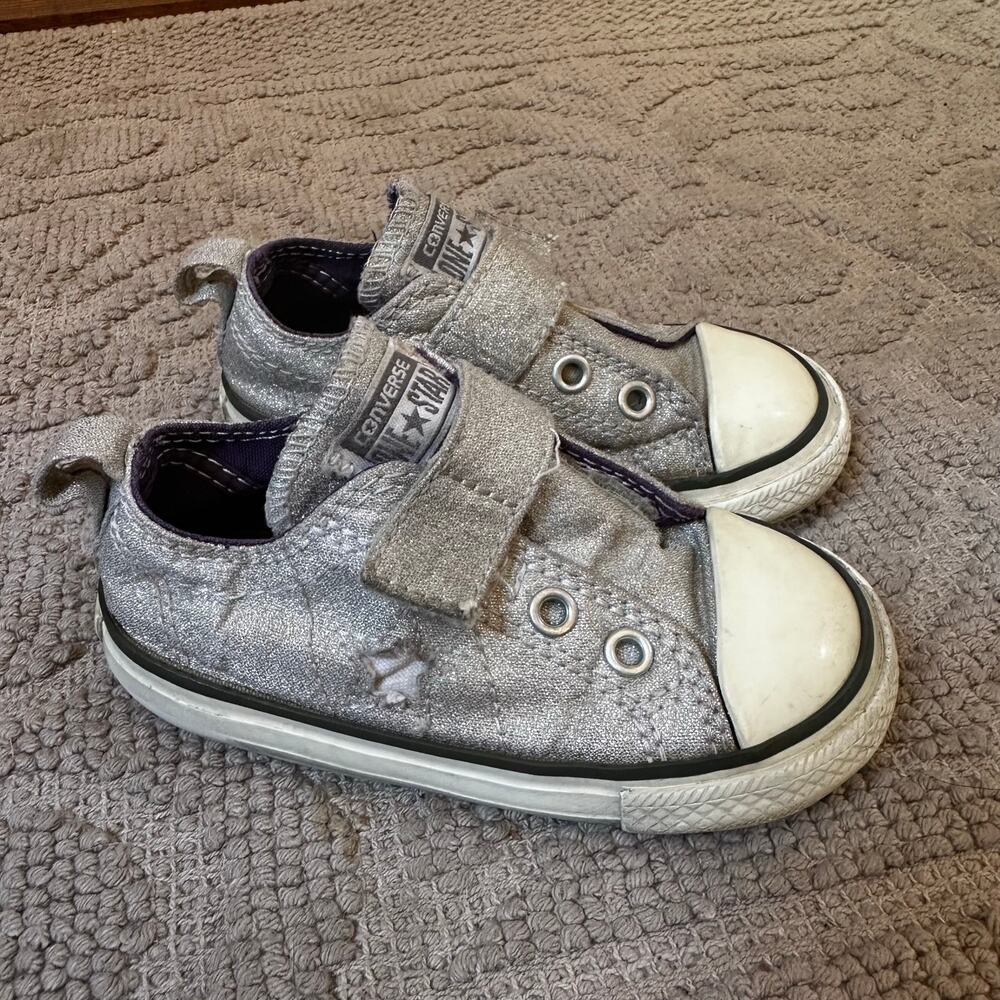 Converse All Star silver glitter star side low top velkro sneakers SIZE 6